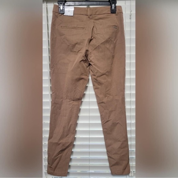 White House, Black Market The Skimmer Dress Pants Size 2 NWT - Picture 2 of 7